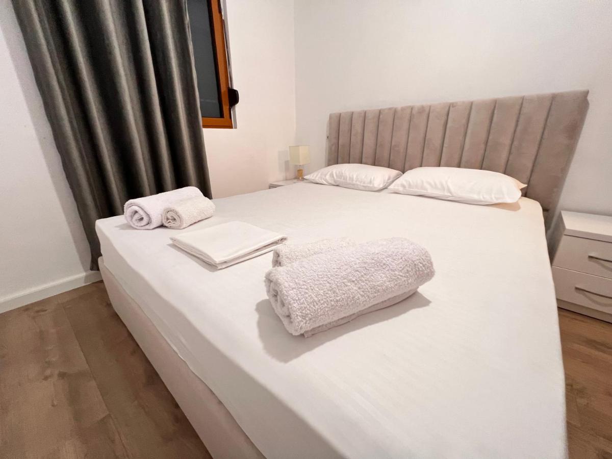 Arteg Apartments Durres Exterior photo